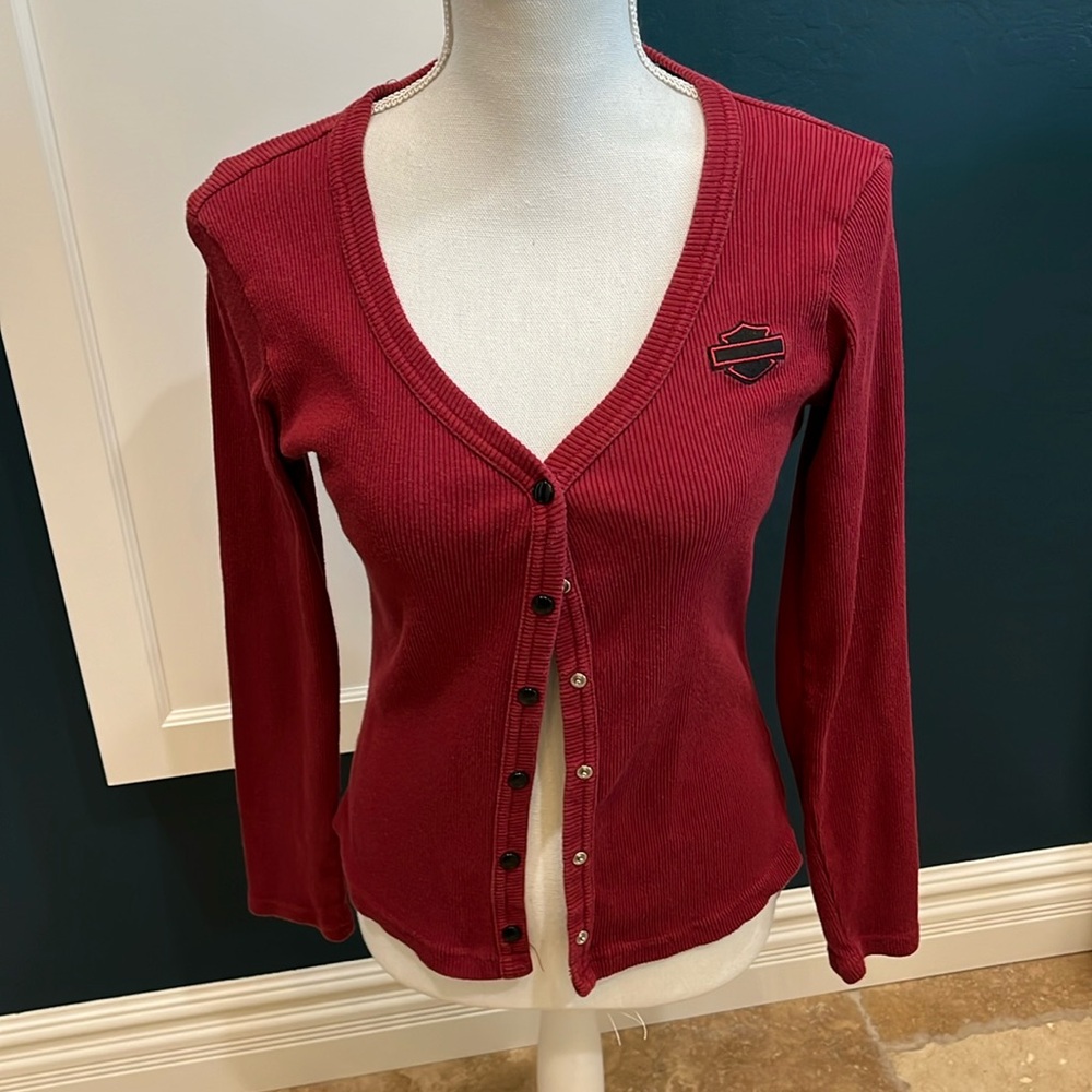 🎉Host Pick🎉 Harley Davidson burgundy snap front top.